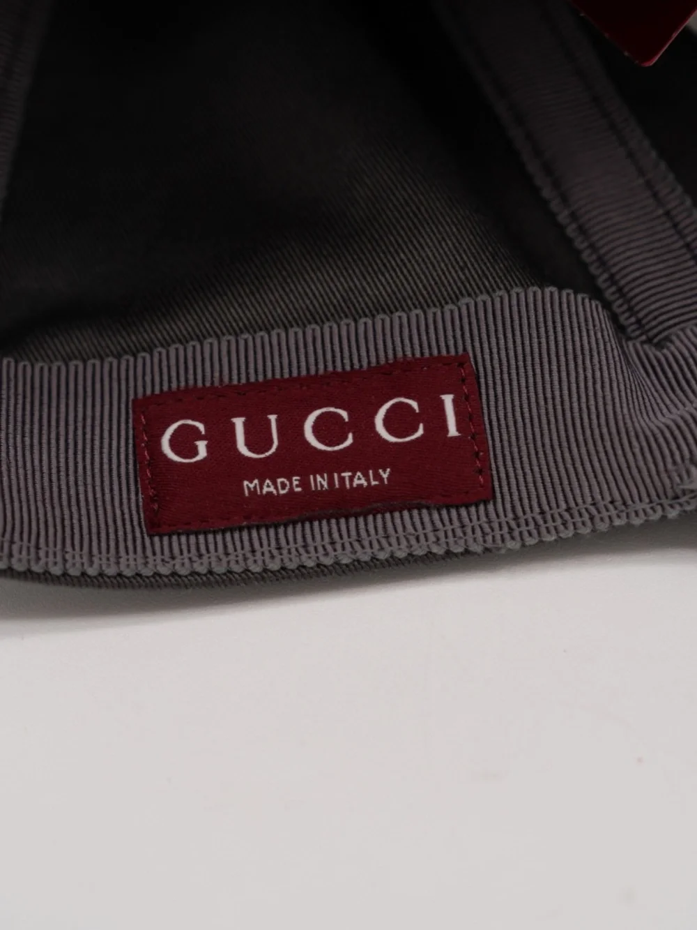Gucci Men's Grey Baseball Cap Black Logo Embroidered Cotton Hat Size M 58cm